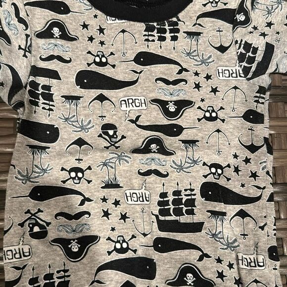 Carter’s PJ set 3 - Picture 2 of 5